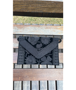 CLUTCH FLORENA PRETA