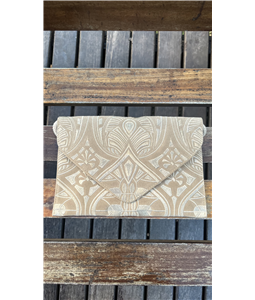 CLUTCH LAMAE BEGE/BAMBU